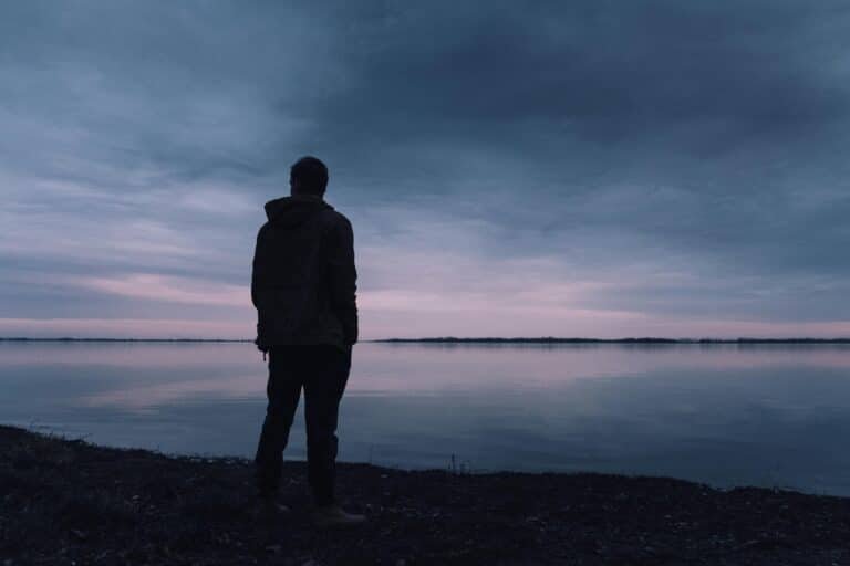 Best 6 Sad Urdu Quotes to express your inner voice